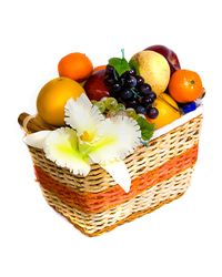 фруктовая корзина с цветами